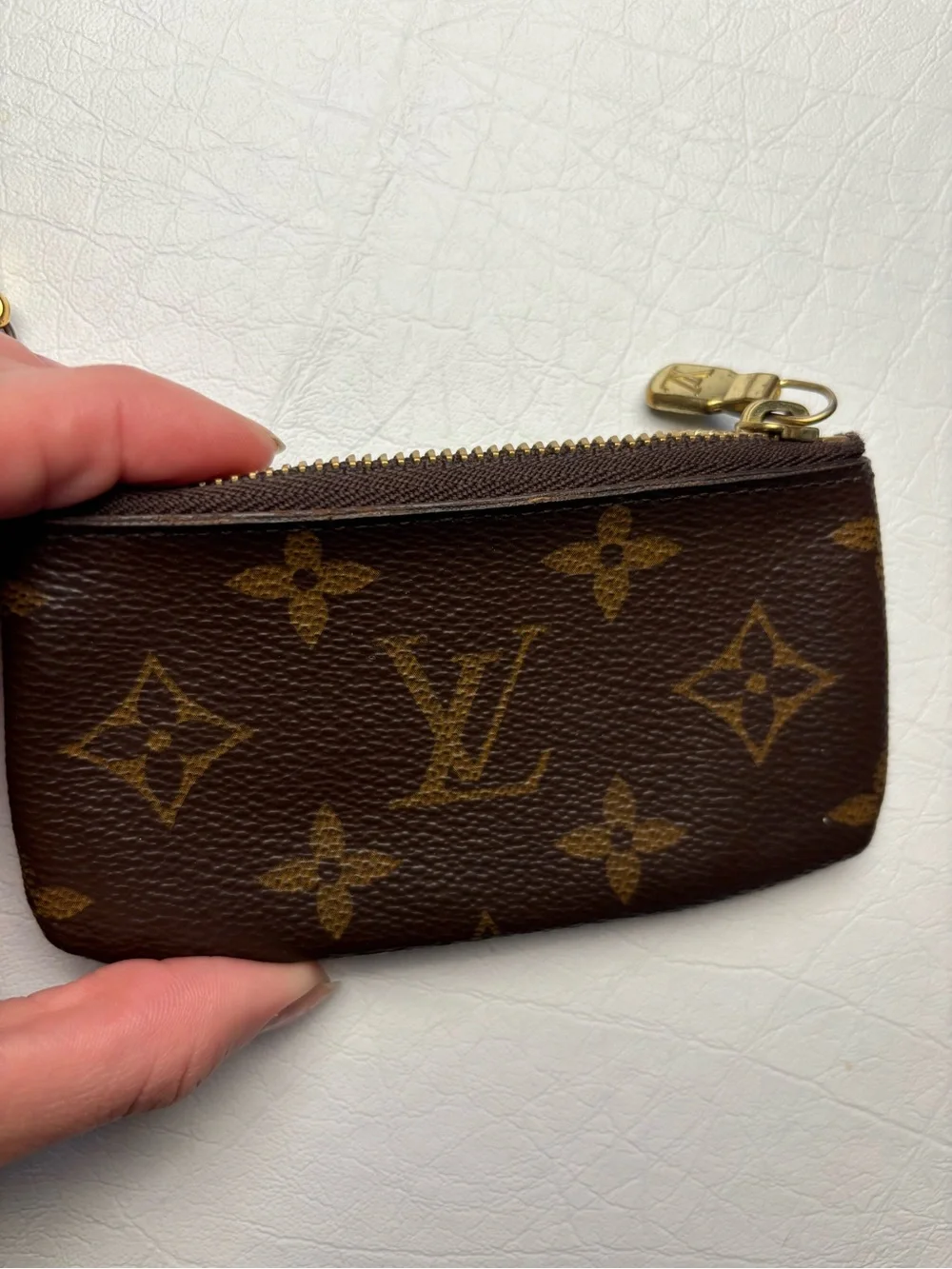 Louis Vuitton Monogram Canvas Key & Card Pouch with Gold Hardware - Picture 3 of 4